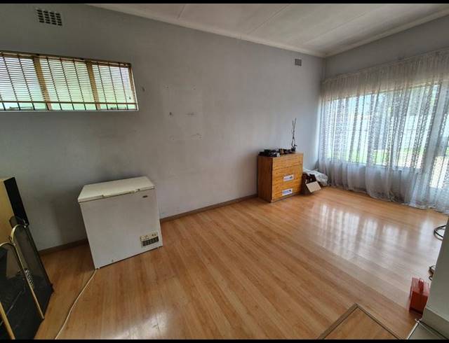 5 BEDROOM HOUSE FOR SALE IN BRACKENDOWNS